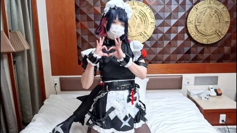 平常总是冷淡的妹子，只有在做爱的时候才会变成服务周到的乖顺女僕。巨乳巨臀的认真角色扮演者高潮不断的中出情色自拍！ FC2-PPV-4737662